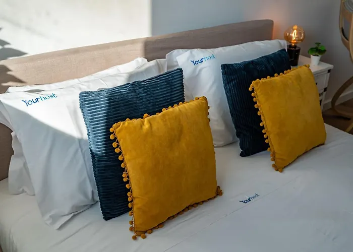 Nura House Duplex Downtown