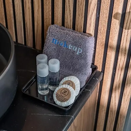 Nura House Duplex Downtown