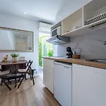 Nura House Duplex Downtown