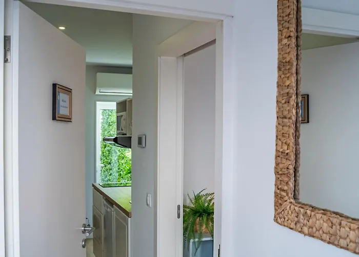 Nura House Duplex Downtown